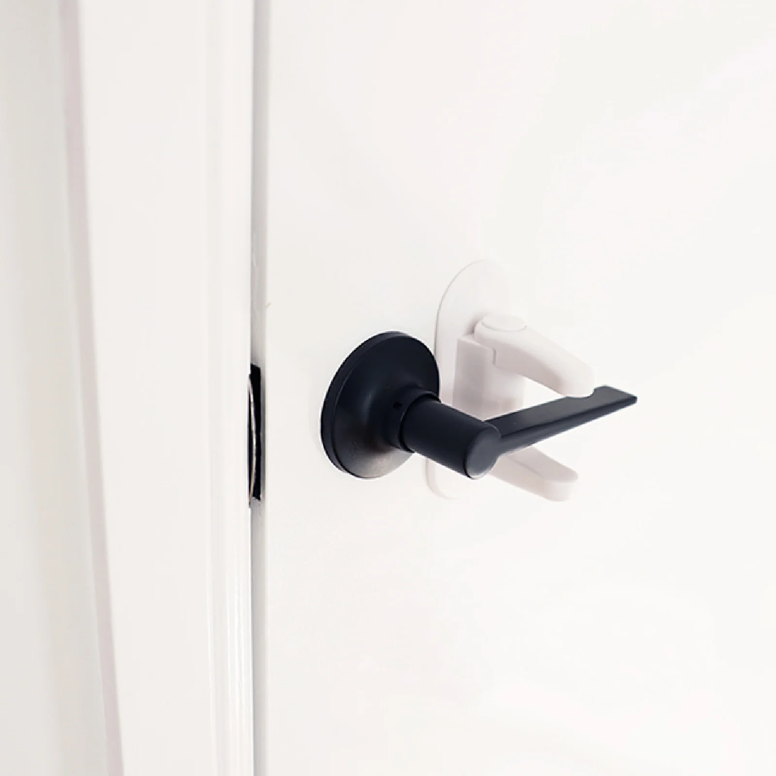 Adhesive Door Lever Handle Lock - Image 10