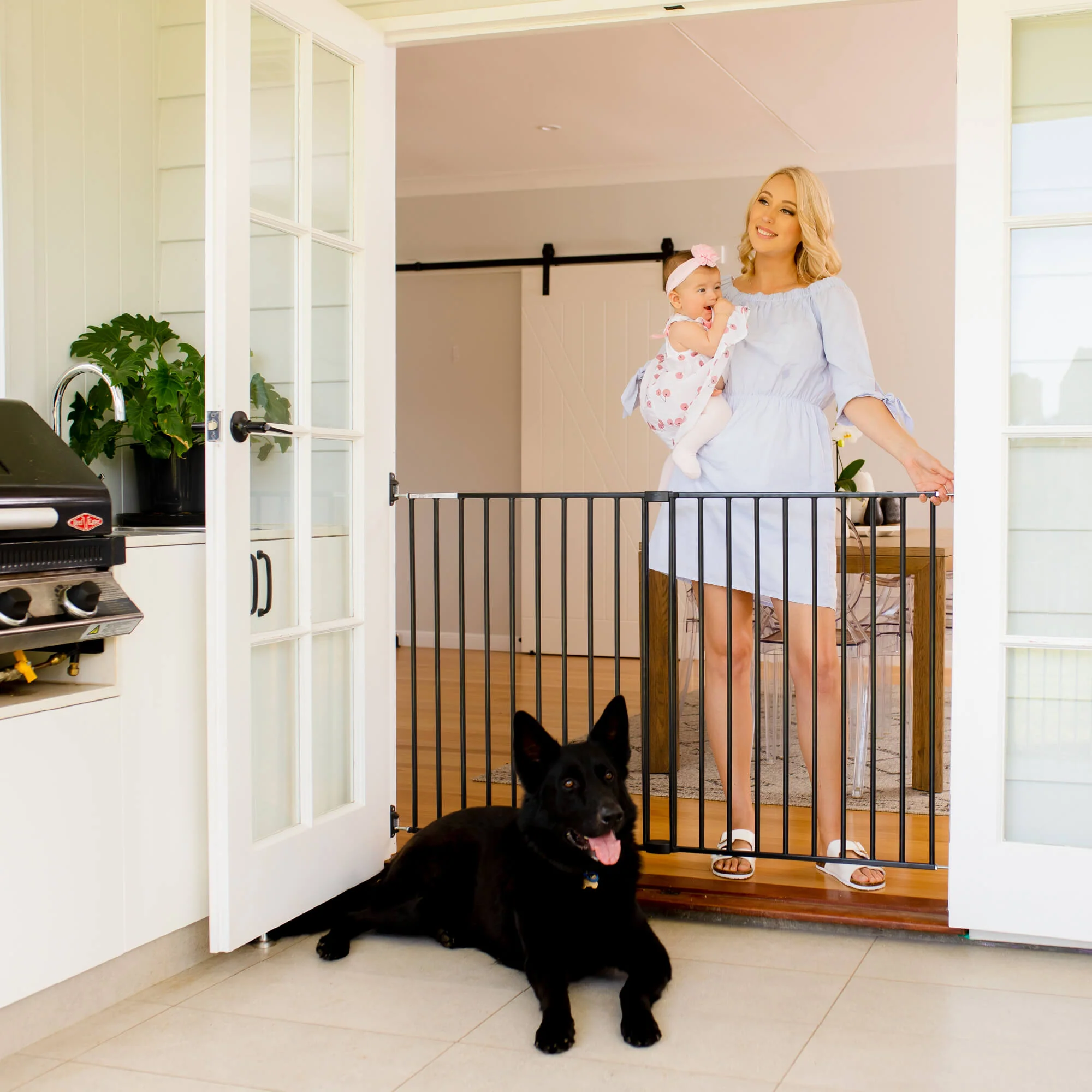 Superior Swing Baby Gate | Extra Wide & Extra Tall | 1.42m W x 0.91m H - Image 3